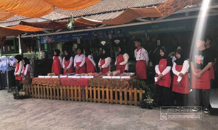 PKWU-dan-Seni-Budaya-MAN1-Kota-Sukabumi-Menggelar-Parade-Festival(3)