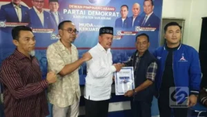 H Topan Daftar ke Demokrat