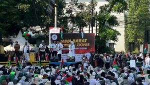 ridwan_kamil_orasi_di_demo_aksi_bela_palestina