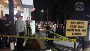 Polsek Cisaat Sukabumi Evakuasi Korban Gantung Diri