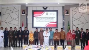 Bupati Sukabumi Serahkan Sagu Hati kepada 60 Pejuang