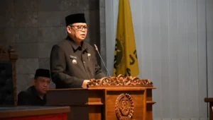 Pj Wali Kota Sukabumi Hadiri Rapurna DPRD Angenda Pembahasan Nota Kesepakatan KUA PAS 2025