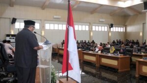 Bupati Sukabumi H Marwan Hamami Sampaikan Jawaban pada Rapurna DPRD, Kamis