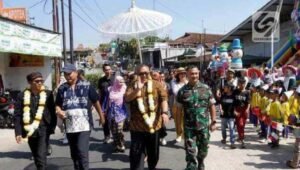 Hadiri PerayaanHari Jadi ke-43 Desa Sasagaran, Begini Kata Bupati Sukabumi_