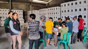 KPU Kabupaten Sukabumi Kerahkan 650 Petugas Sortir dan Pelipatan